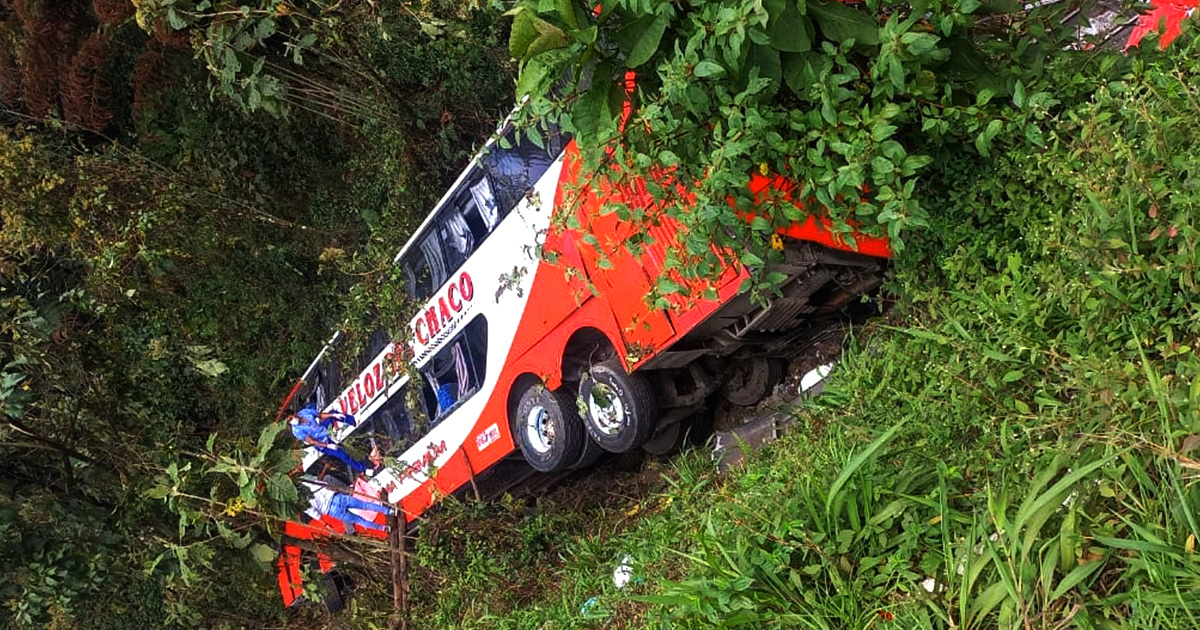 Accidente en vía Cochabamba-Santa Cruz (Foto: Radio tv 13 de Noviembre)