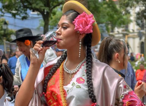 Pisa de la uva, Festival de la Viña y el Vino, Tarija