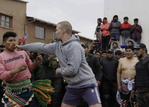 Turista polaco en tinku, Macha (Foto José Quiñones) 