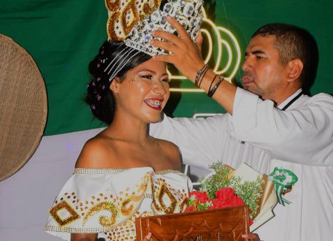 Coronación de Camila Rivero, Reina del Curucusí (Foto: Portal Chiquitano)