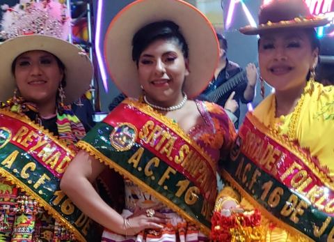  Aracely, Jhoseline y Nathaly, soberanas ACFVC 16 de Julio (Foto: Mediabol) 