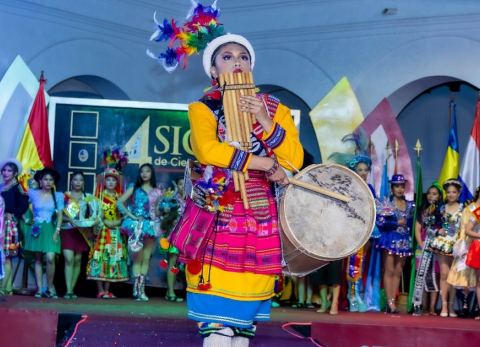 Celina Martínez, danza del Wititi (Foto: USFX)