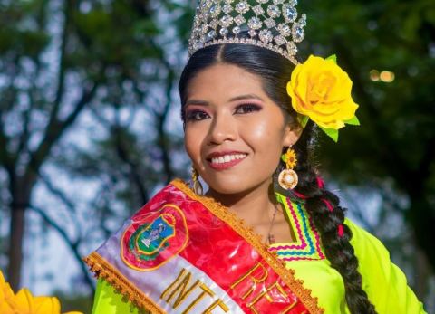 Carla Choque, Reina de los Universitarios Chicheños (Foto: FUCT)