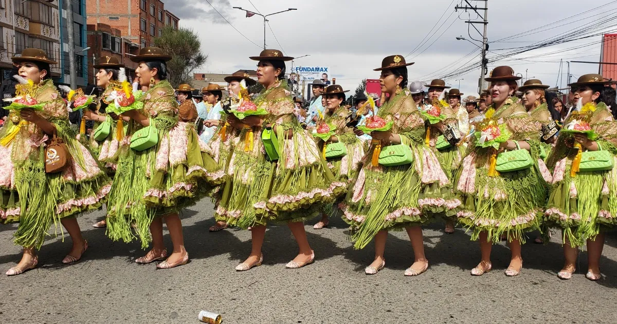 Guías de la Morenada Chacaltaya 97.16 (Foto: Mediabol)