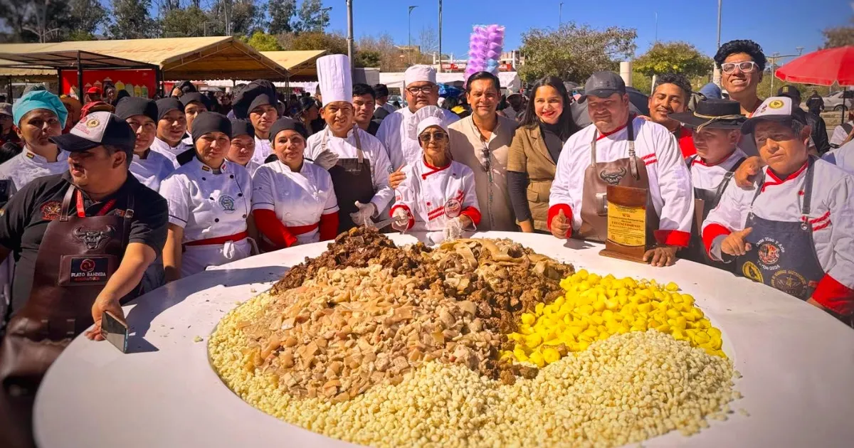 Plato gigante de las costillitas de chancho (Foto: Nushenka Gaite)