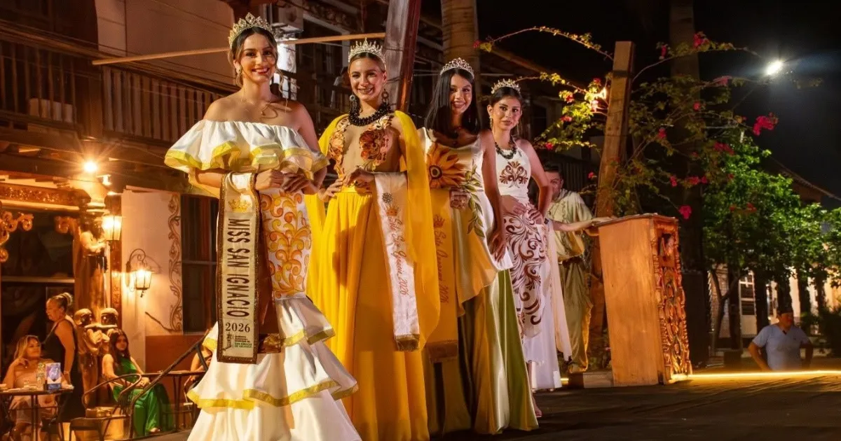 Soberanas en el desfile de la moda chiquitana (Foto: GAMSIV)